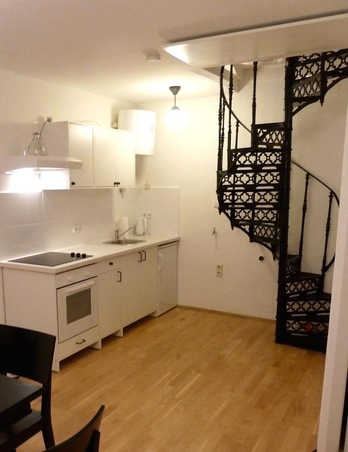 Sobieski Maisonette Apartments Вена Экстерьер фото